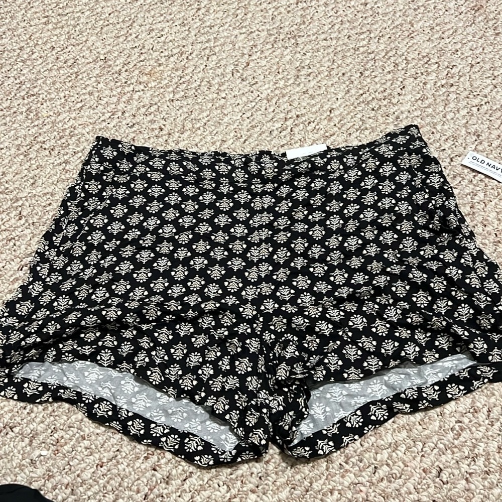 Old Navy XL shorts